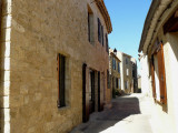 Rue du Portail bâtisse en pierre du château