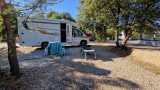 Emplacement camping car naturiste - © DR Camping Naturiste Verdon Provence Emplacement camping car naturiste