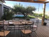 Terrasse pour le petit déjeuner