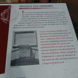 Plaque du passage des greniers