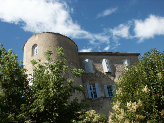 Vue sud du château d'Oraison