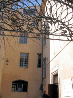 Portail de l'hôtel d'Herbès
