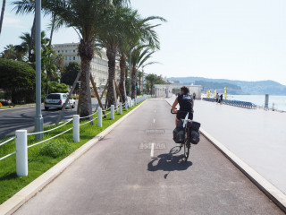 11_cycliste_promenade_anglais_velo_loisir_provence.jpg
