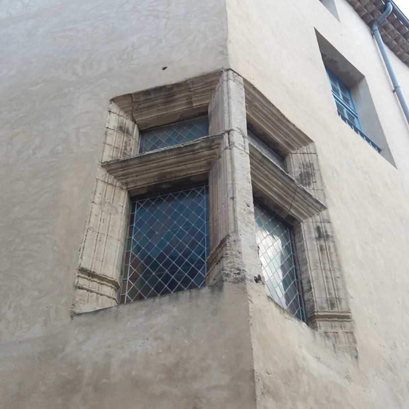 Fenêtres à meneaux - © OTC DLVA Fenêtres à meneaux