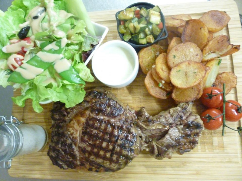 Plat - © Auberge table ronde Plat