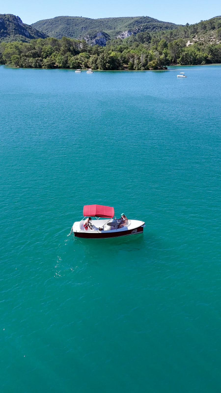 Bateau électrique