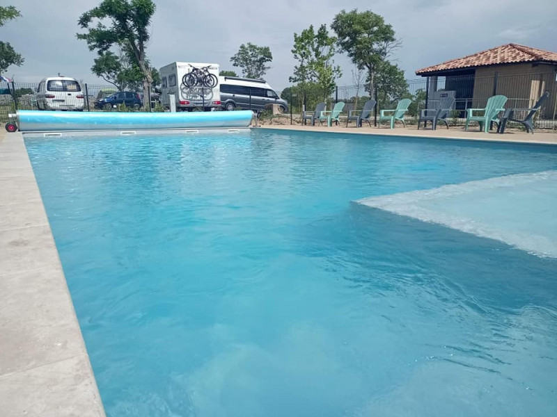 Piscine - © DR CAMPING LES LAVANDES, Valensole Piscine