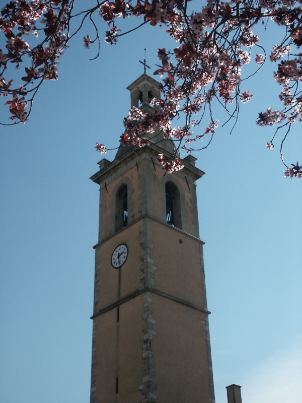 Clocher de l'église Notre Dame du Thor