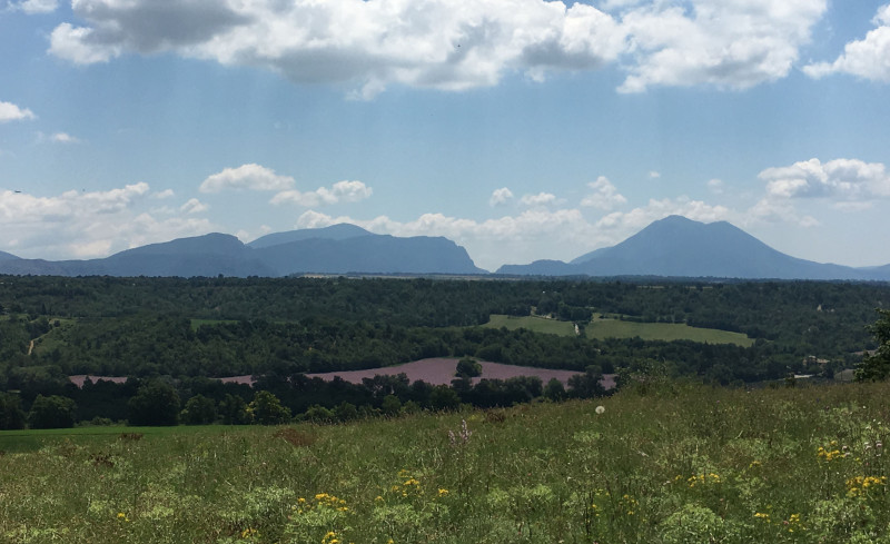 Nom   Aire de Camping cars - Les Lavandins