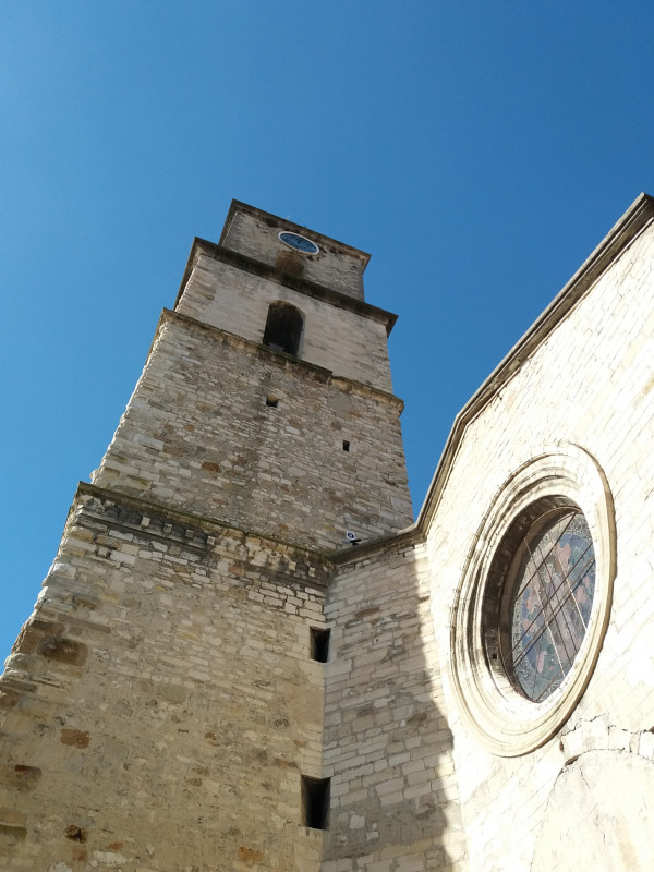 Clocher tour de l'église Saint Sauveur Clocher tour de l'église Saint Sauveur