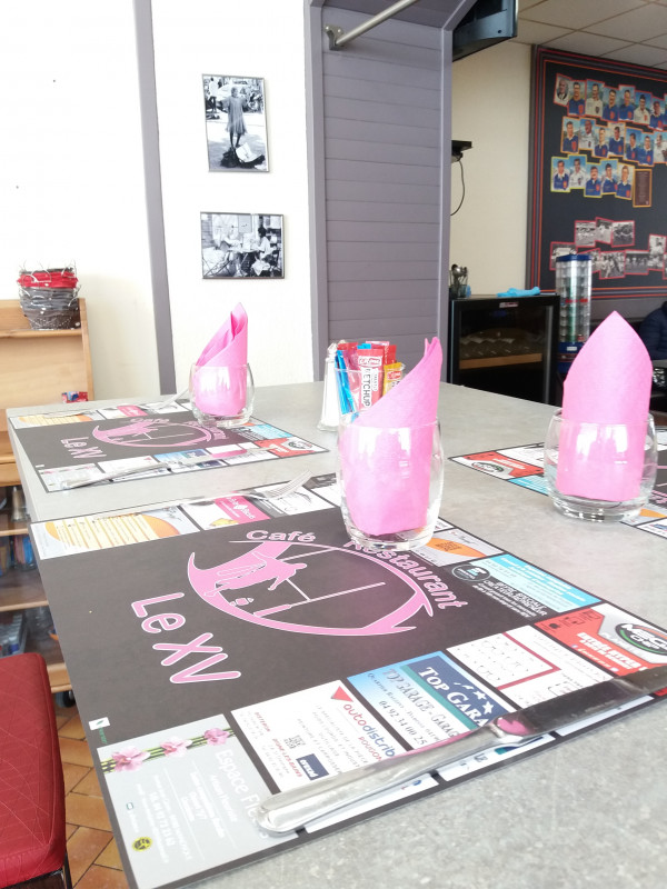 Table le XV