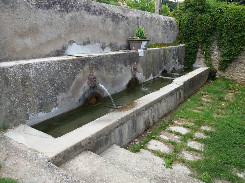 Fontaine du village Fontaine du village