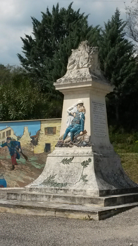 Monuments aux morts