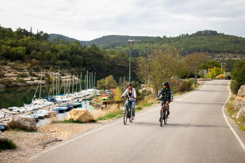 Boucle vélo de Esparron à Gréoux-Les-Bains Boucle vélo de Esparron à Gréoux-Les-Bains