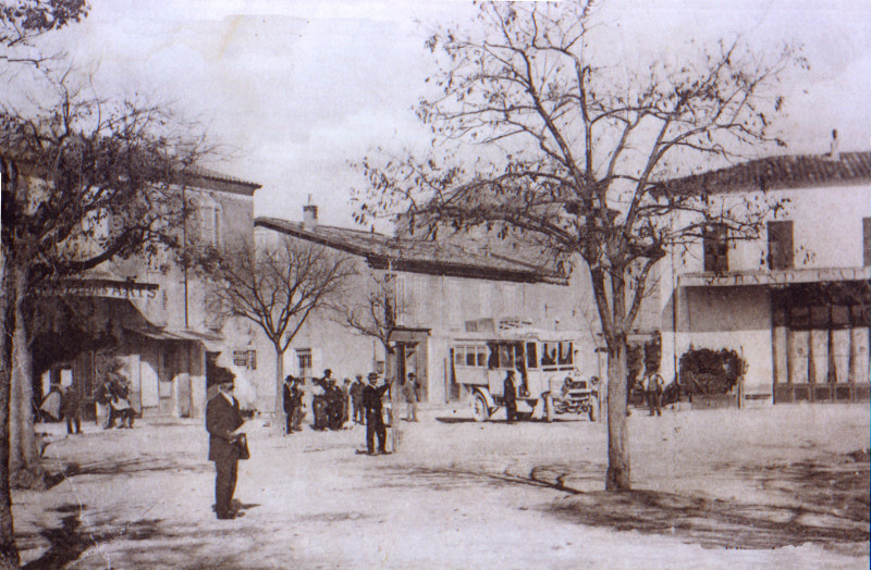 La place en haut