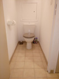 Toilettes séparées