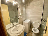 DOUCHE ET LAVE LINGE DOUCHE ET LAVE LINGE