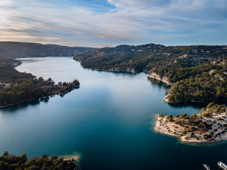lac-esparron