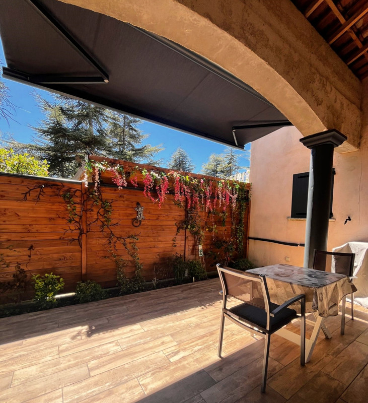 TERRASSE - © LES SEIGNEURS TERRASSE