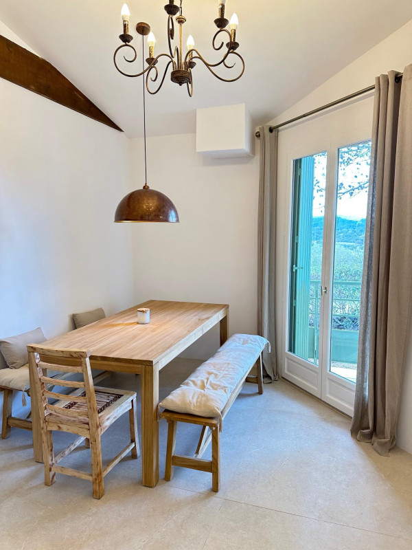 Table à manger - © Ferme de Beaumont Table à manger