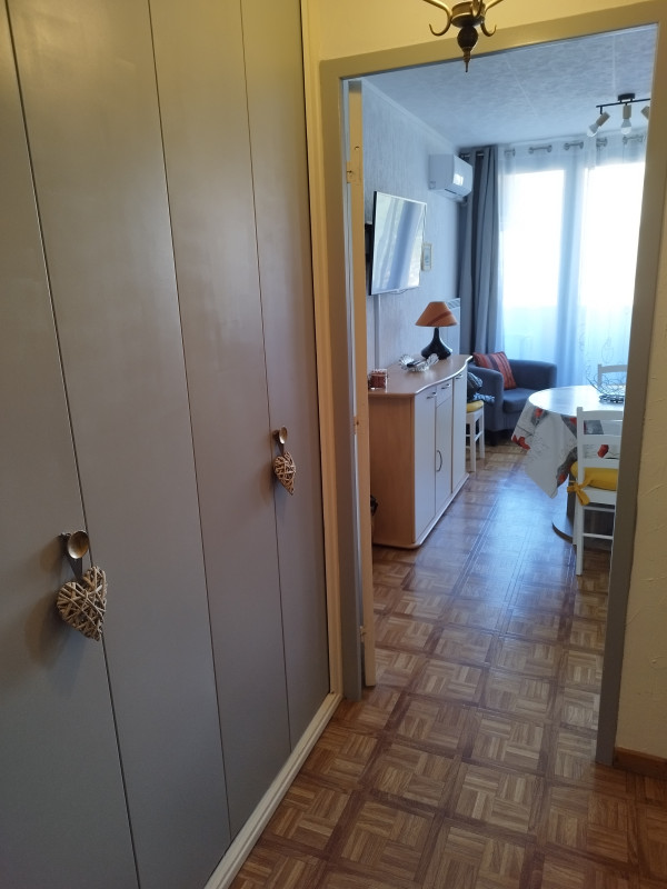 Hall d'entrée / grand placard