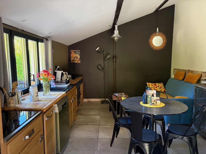 Espace salon / cuisine