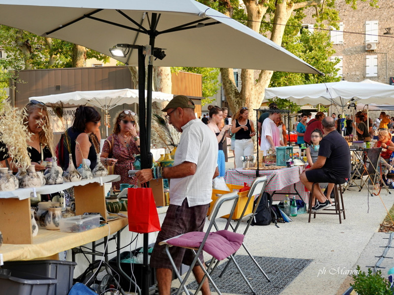 Marché nocturne - © Concept life Marché nocturne