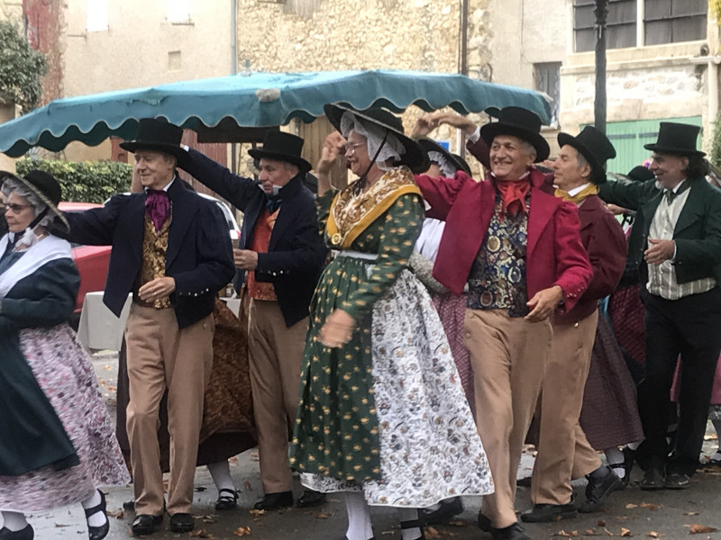 Danses folkloriques Danses folkloriques